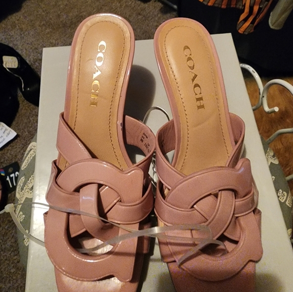 Shoes - Picture 8 of 8